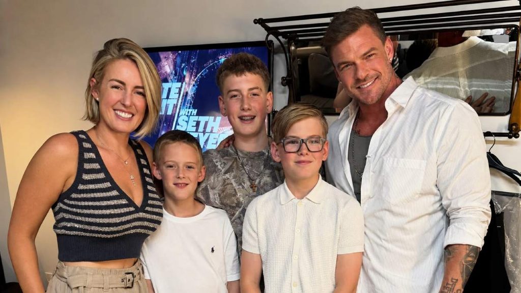 Alan Ritchson and Catherine Split Explained: Divorce Timeline and What We Know 3 Did Alan Ritchson and Catherine get divorced
