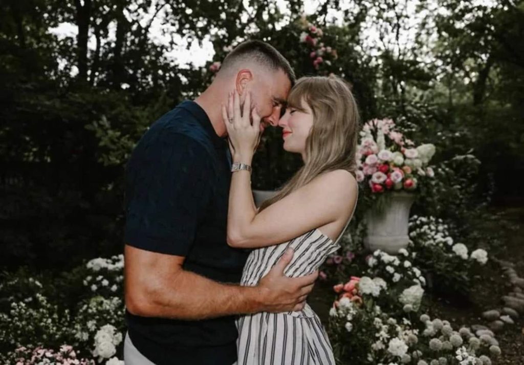 Taylor Swift Points to Wedding Ring After Kelce TD: What She Said Explained 4 How does this fit Swifts 2026 game day pattern