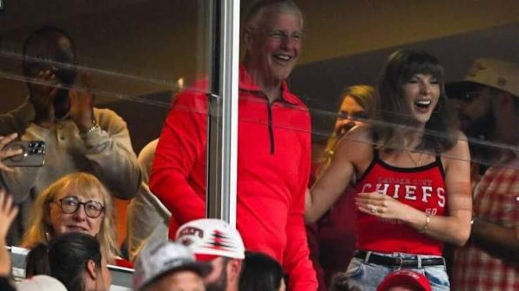What happened during the Chiefs Colts game