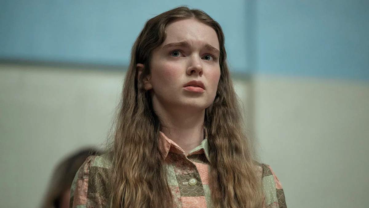 Who plays Carrie and why is Summer Howell getting the praise