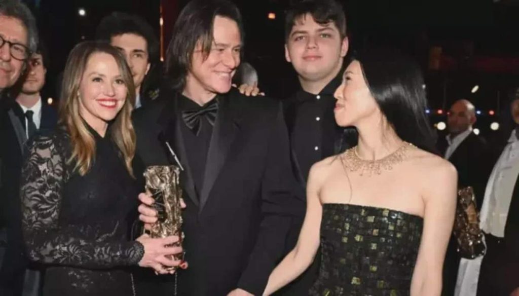 Jim Carrey Married Min Ah Explained: Private LA Wedding, Who She Is, Timeline 3 What did Jim Carrey say about Min Ah before the wedding