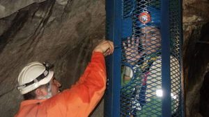 Chilean Mine Rescue Disney+ Explained: True Story, Episode Drop, How to Watch 15 What is Chilean Mine Rescue Race Against Time